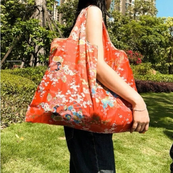 JAPANESE FLORAL DESIGN XL SHOPPER/SHOULDER BAG - Picture 4 of 7